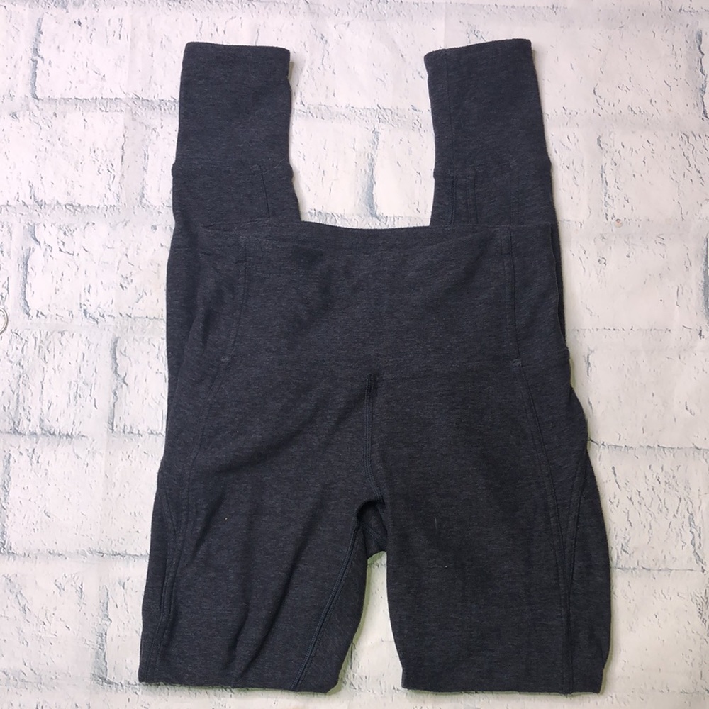 🔹Lululemon Leggings